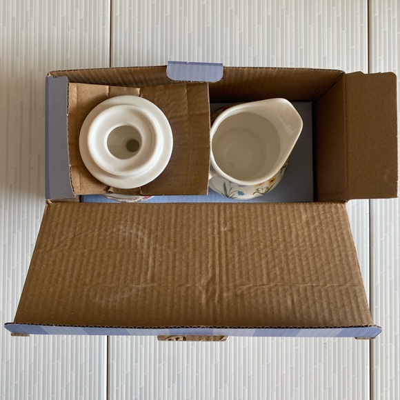 NEW Blue Bird & Willow British Teashop Floral Sugar Pot & Jug Cream Set Tea time - Picture 4 of 15